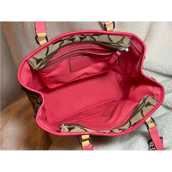 Pre-owned Coach - Hamptons Weekend Signature Color Block Medium Tote Set - Picture 8 of 16